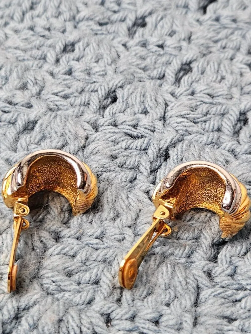Vintage Goldtone Silvertone Twisted Textured Clip On Earrings 1 inch